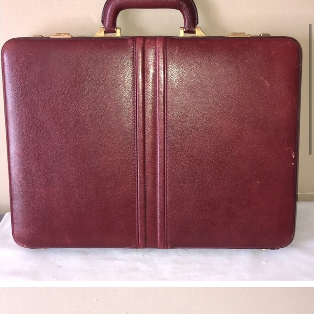Vtg 70s Leather Lockable Briefcase Mark Phillips Gem